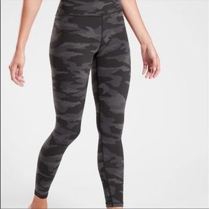 Athleta Elation Camo 7/8 Tight